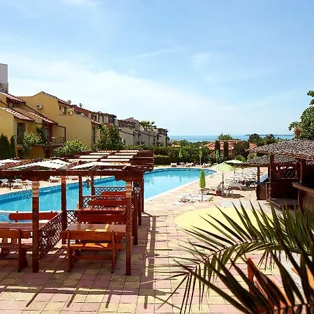 Готель Yalta Complex