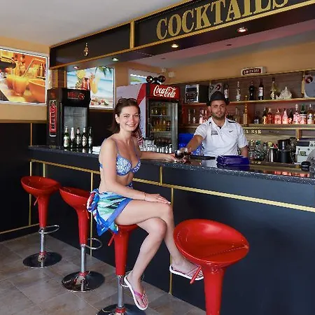 מלון Yalta Complex