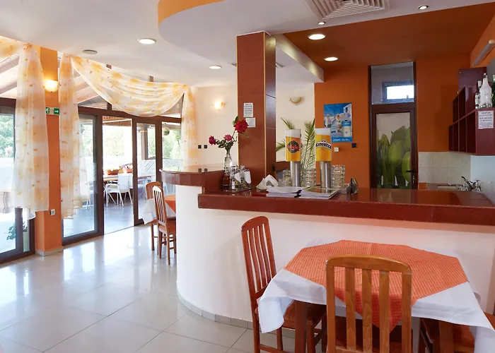 Отель Yalta Complex